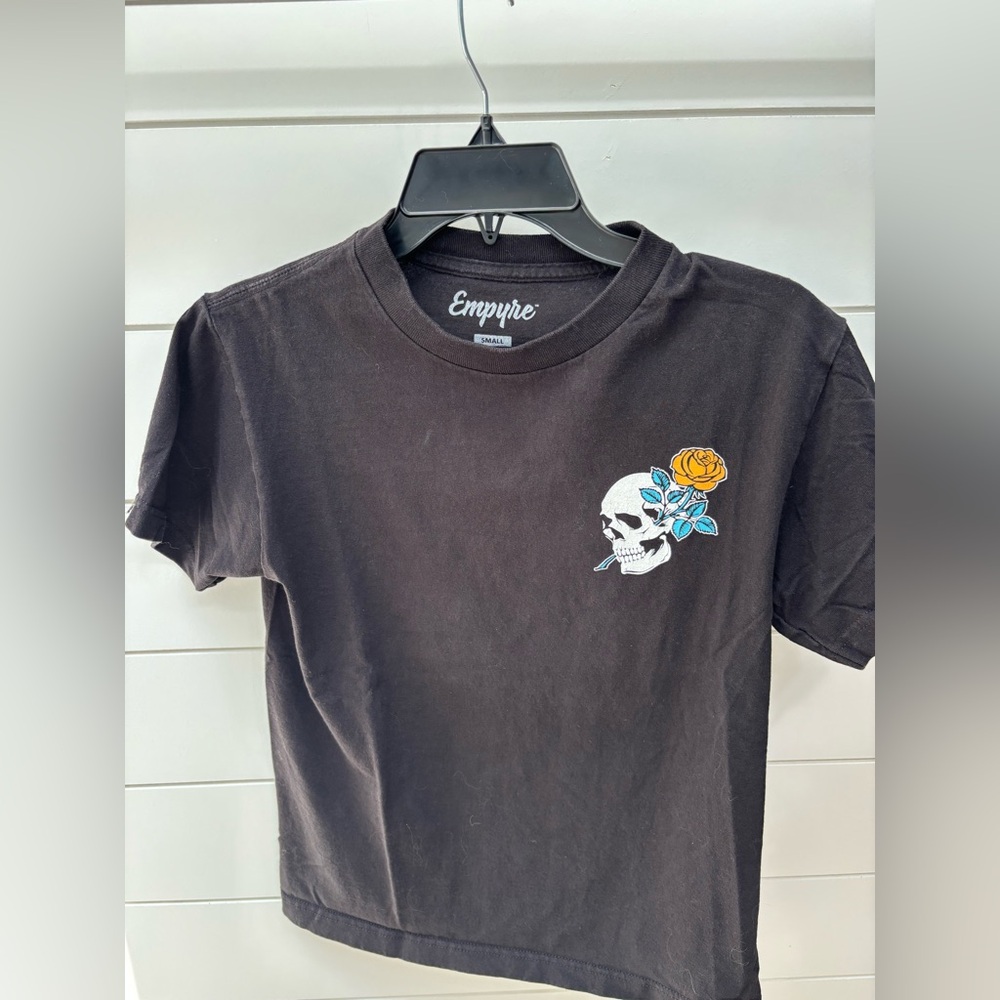 Empyre Black Short Sleeve Tee with Skull Design